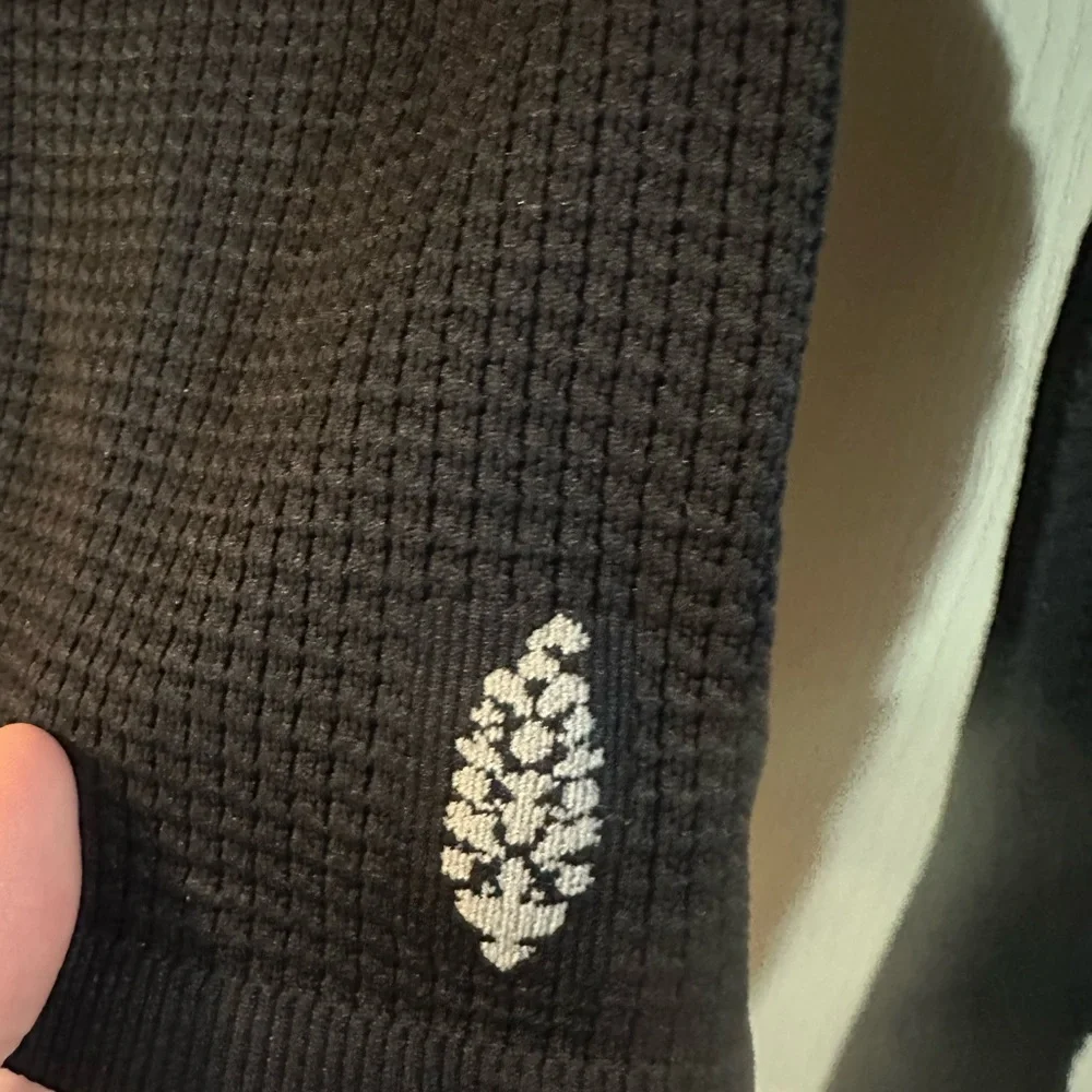 FP Movement (FREE PEOPLE) Bail Out Long Sleeve Layer: BLACK: NEW WITH TAGS: XS/S - Picture 4 of 6